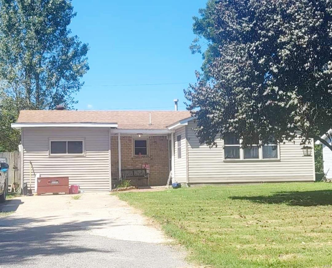 201 Quapaw Steele, MO 63877 MLS 22066022