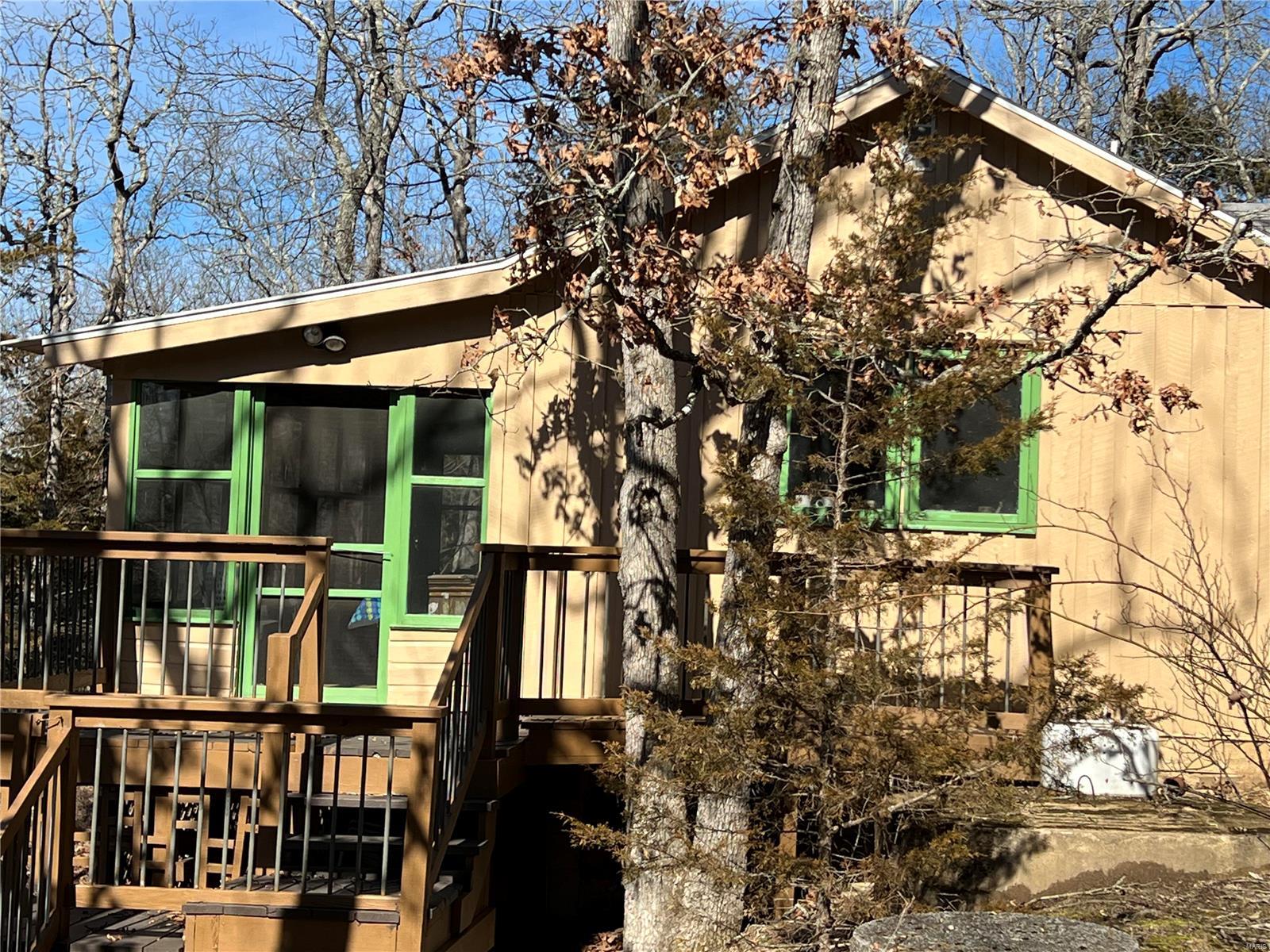 11395 Holiday Shores Dr Bismarck, MO 63624 MLS 23008186