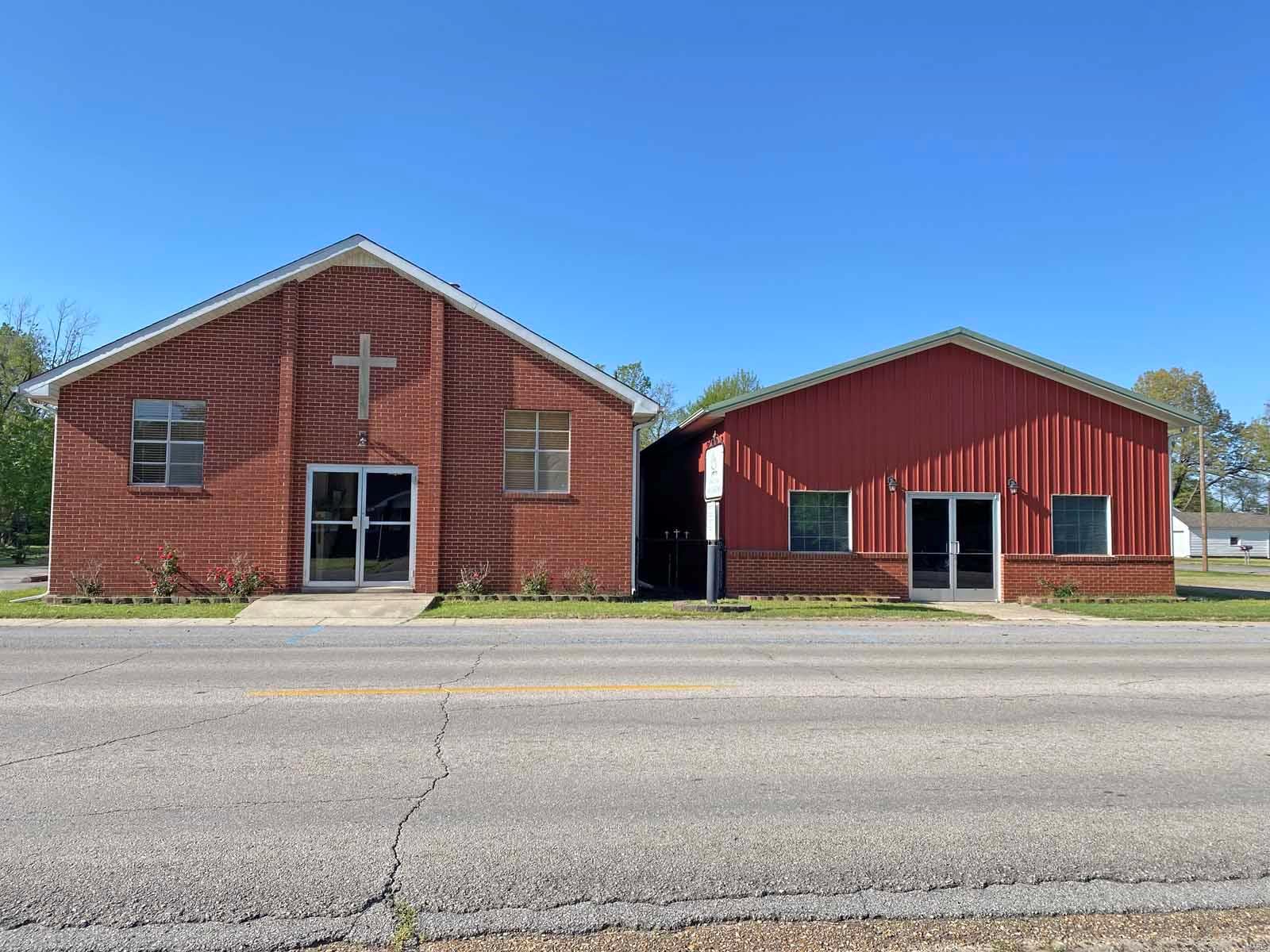 405 W Main Bernie, MO 63822 MLS 23022618