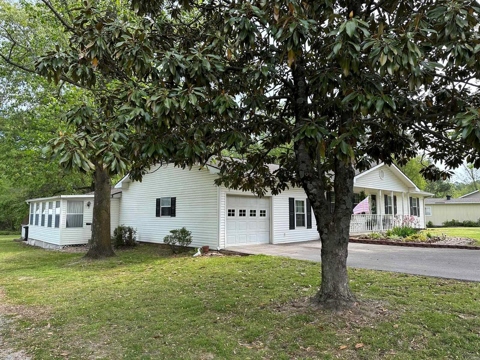 16843 Circle Hills Drive Dexter, MO 63841 MLS 23022972