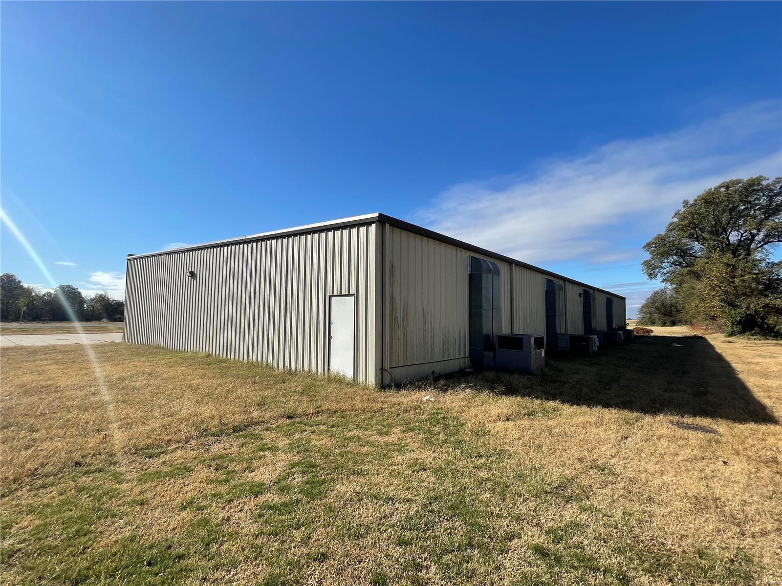 110 W Highway 162 Clarkton, MO 63837 MLS 23074804