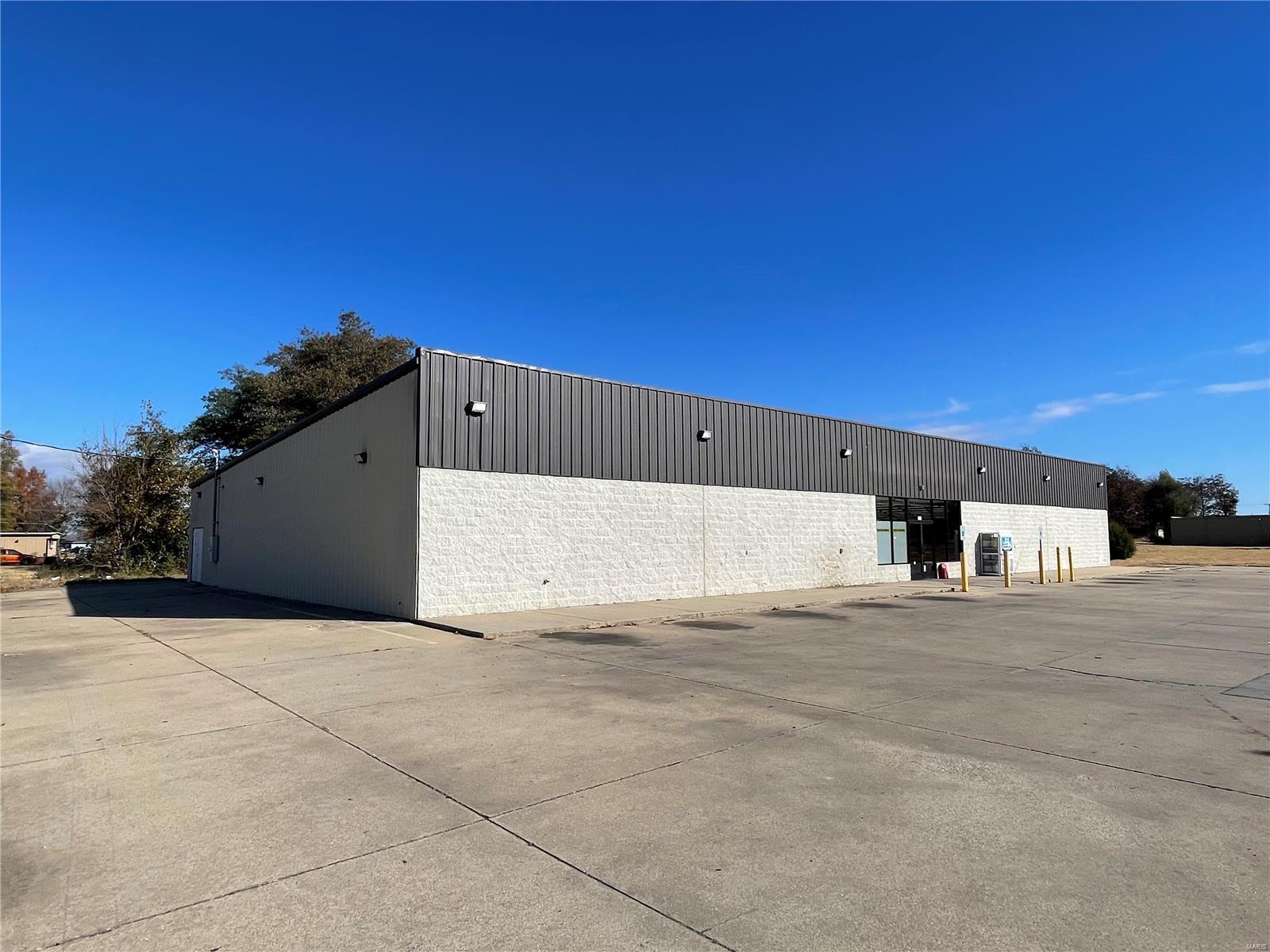 110 W Highway 162 Clarkton, MO 63837 MLS 23074804