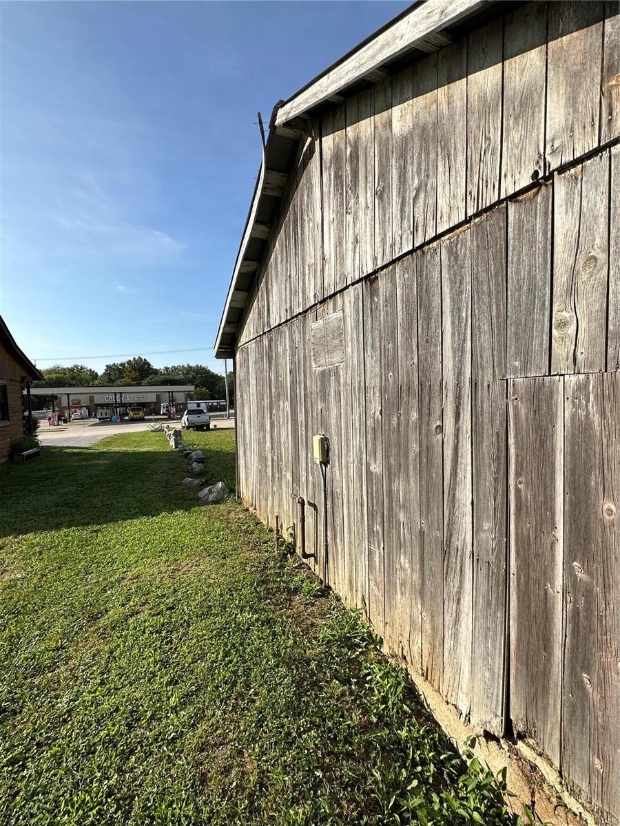 Photo 8 - Commercial Sale for sale – 611 E Cherry Street  Troy, MO