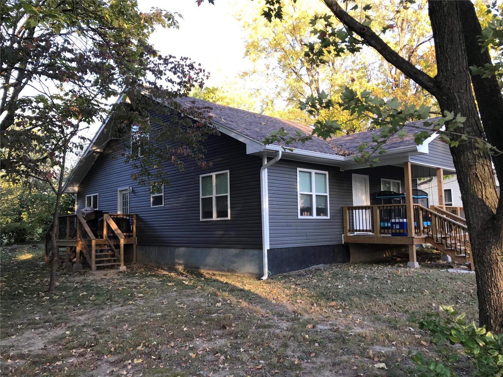 301 S Jackson Salem, MO 65560 MLS 24065427