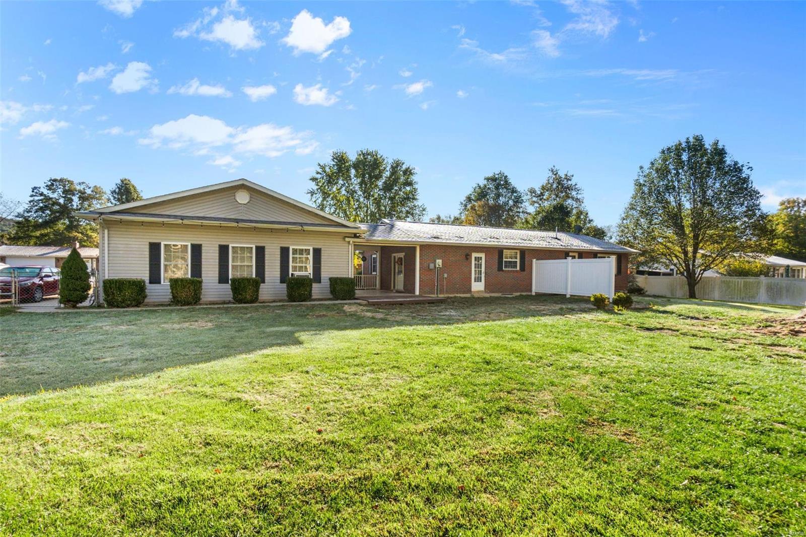 127 County Road 39E Ironton, MO 63650 MLS 24066742