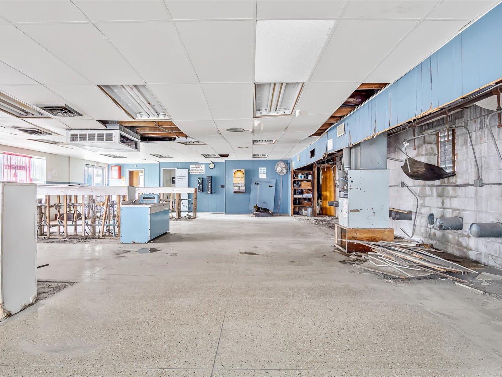 Photo 5 - Commercial Sale for sale – 601 N Sparta Street  Steeleville, IL