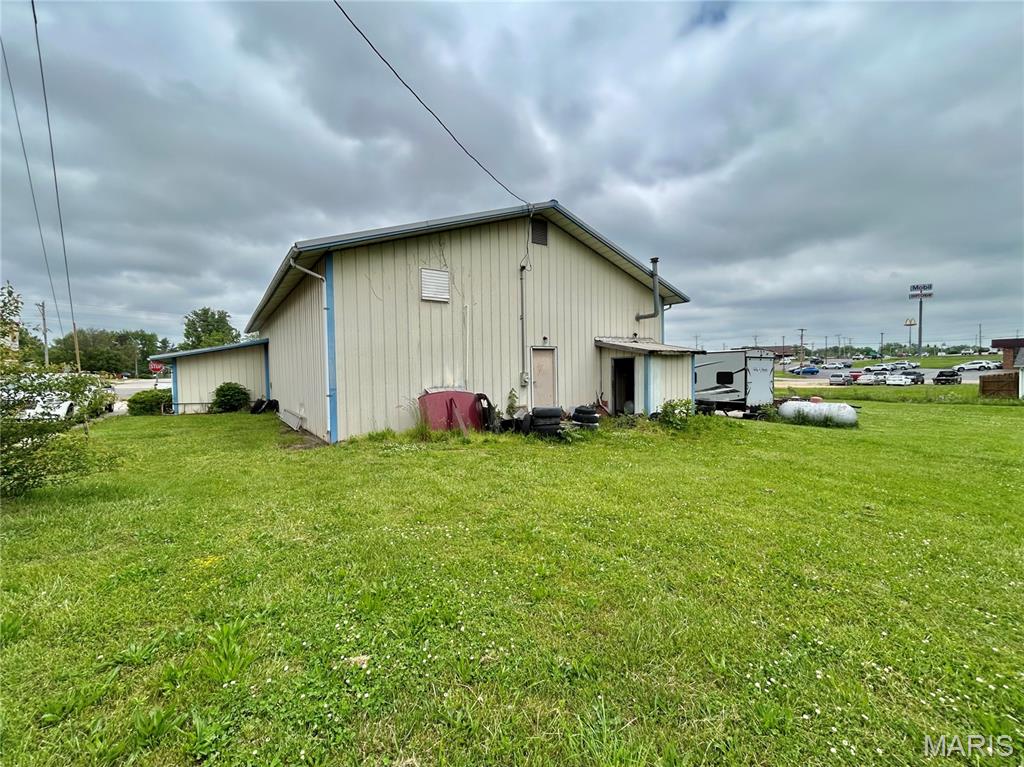 Photo 6 - Commercial Sale for sale – 305 W Scenic Rivers Boulevard  Salem, MO