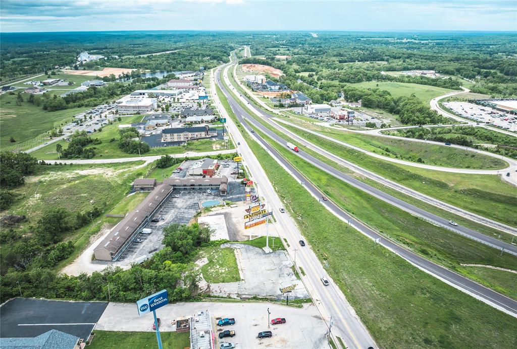 Photo 3 - Commercial Sale for sale – 1413  Martin Springs Drive  Rolla, MO