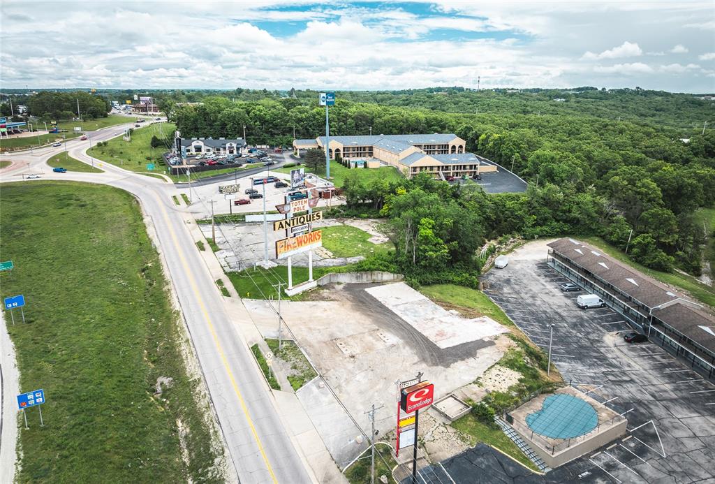 Photo 7 - Commercial Sale for sale – 1413  Martin Springs Drive  Rolla, MO