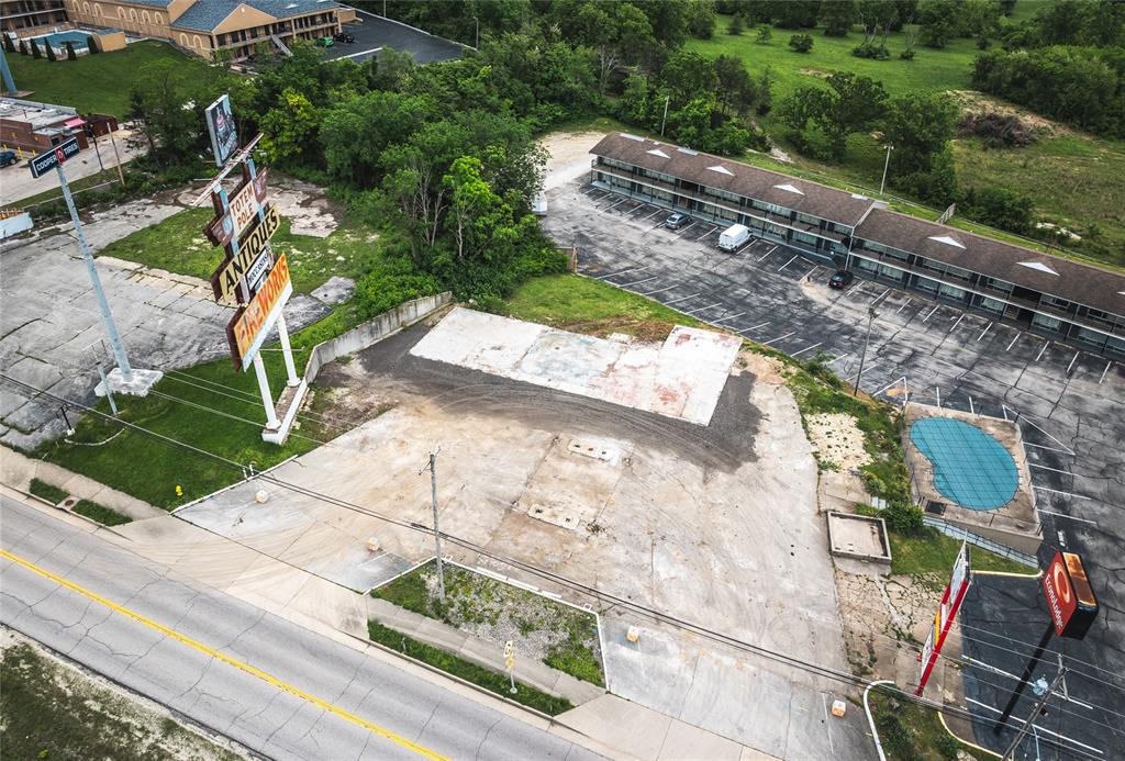 Photo 8 - Commercial Sale for sale – 1413  Martin Springs Drive  Rolla, MO