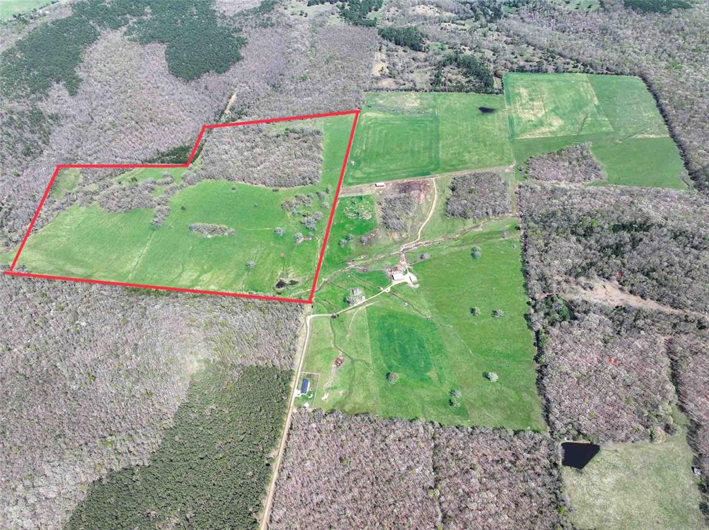 Photo 4 - Farm for sale – 00  Hwy HH   Cherryville, MO