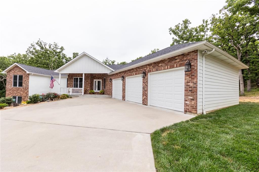 Photo 3 - Residential for sale – 11475  Slate Circle  Rolla, MO