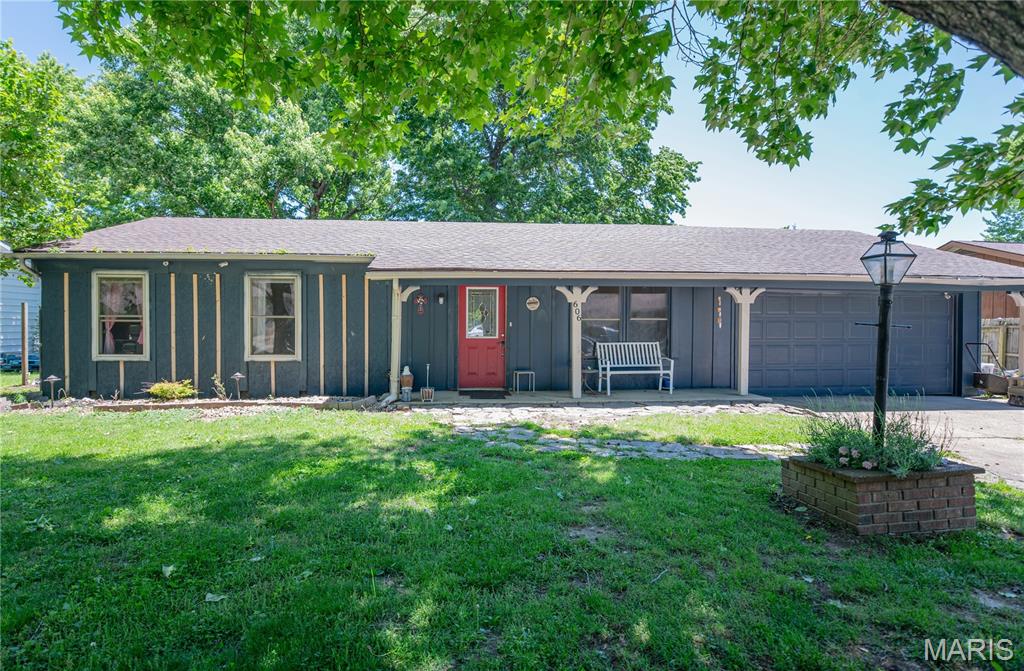Residential for sale – 606 N Charles Avenue  St James, MO