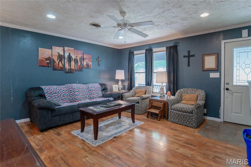 Photo 5 - Residential for sale – 606 N Charles Avenue  St James, MO