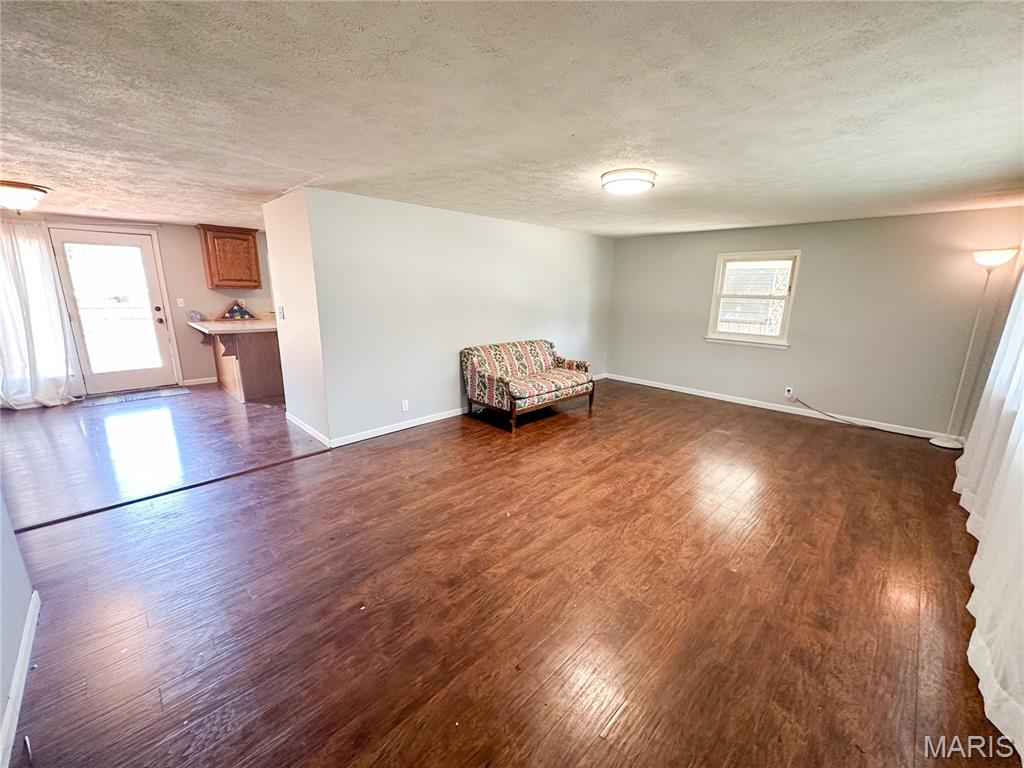 Photo 3 - Residential for sale – 1110 W 3rd Street  Salem, MO