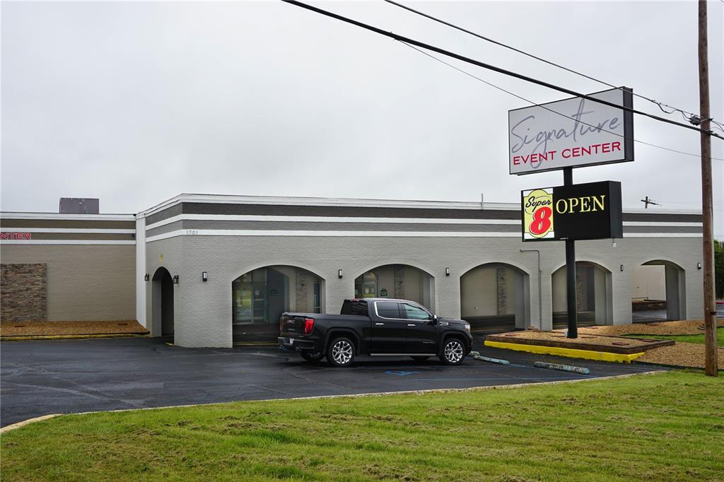 Commercial Sale for sale – 1701  Martin Springs Drive  Rolla, MO