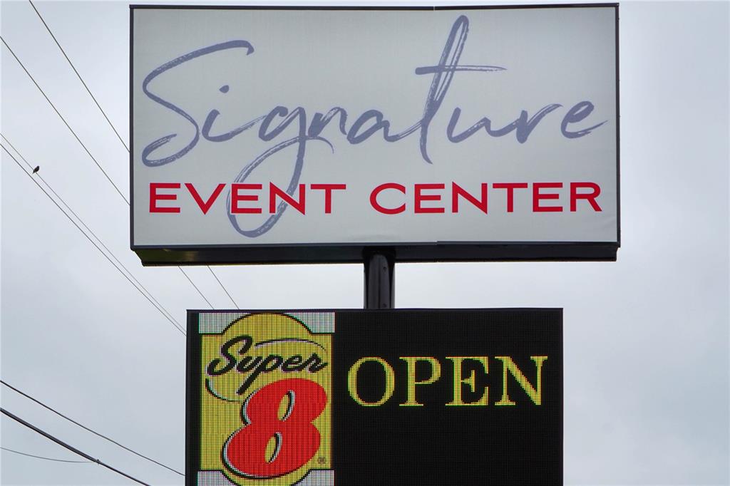 Photo 7 - Commercial Sale for sale – 1701  Martin Springs Drive  Rolla, MO