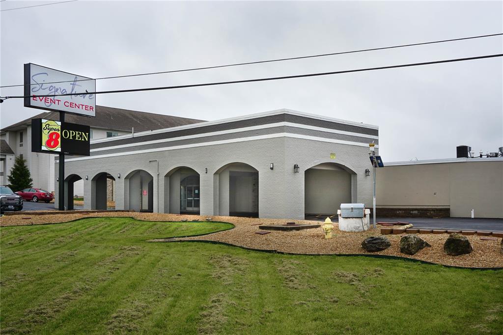 Photo 2 - Commercial Sale for sale – 1701  Martin Springs Drive  Rolla, MO