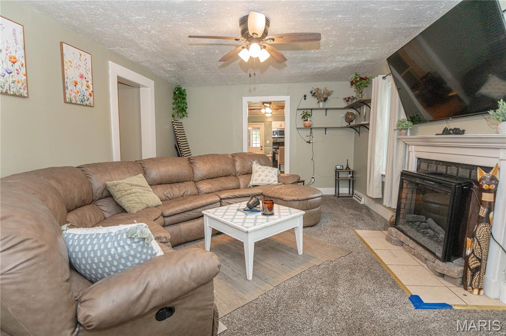 Photo 6 - Residential for sale – 870  Walnut Street  Newburg, MO
