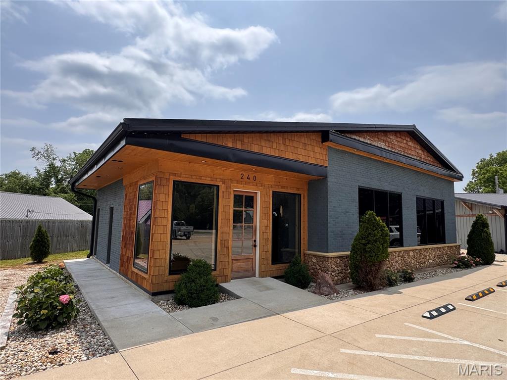 Listing 581597