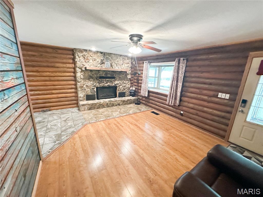 Photo 7 - Residential for sale – 1  Timber Lane  Salem, MO