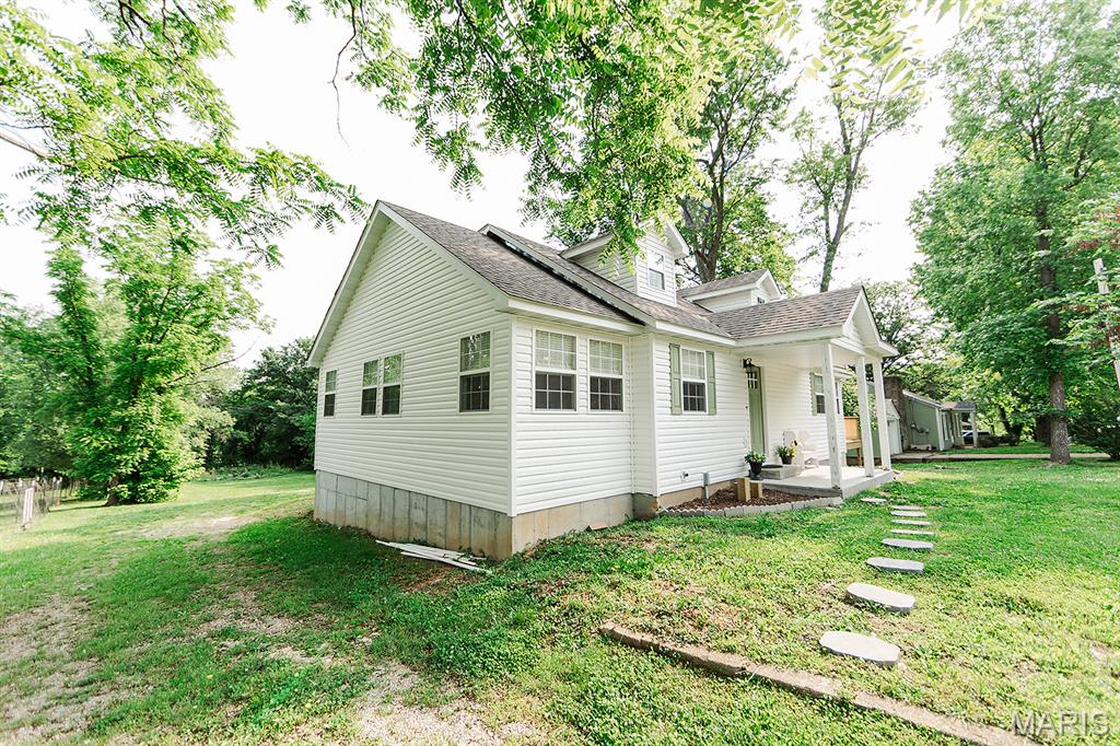 Photo 8 - Residential for sale – 300 E 11th Street  Salem, MO
