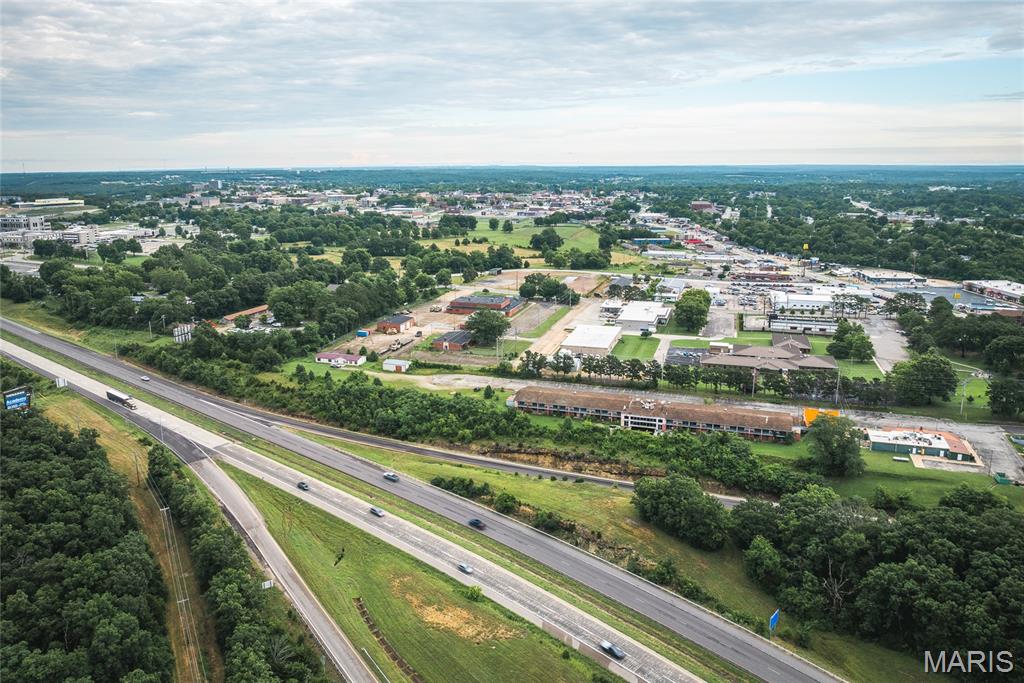 Photo 12 - Commercial Sale for sale – 127 & 129  H-J Drive  Rolla, MO