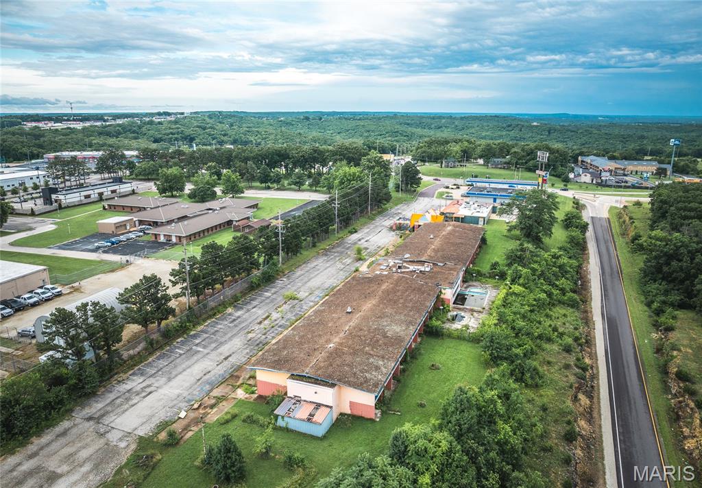 Photo 4 - Commercial Sale for sale – 127 & 129  H-J Drive  Rolla, MO