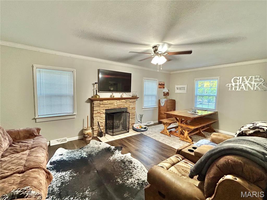 Photo 11 - Residential for sale – 1409 S Washington Street  Salem, MO