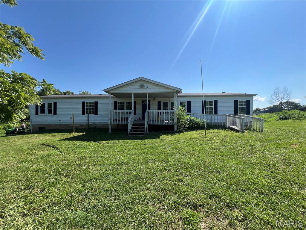 Residential for sale – 30190  US Highway 63   Edgar Springs, MO