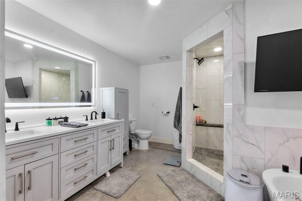 Photo 93 - Residential for sale – 18191  State Highway M   Marble Hill, MO