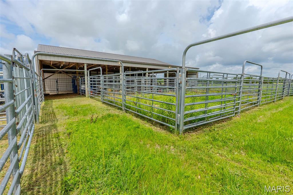 Photo 12 - Farm for sale – 20372  County Road 6380   Newburg, MO