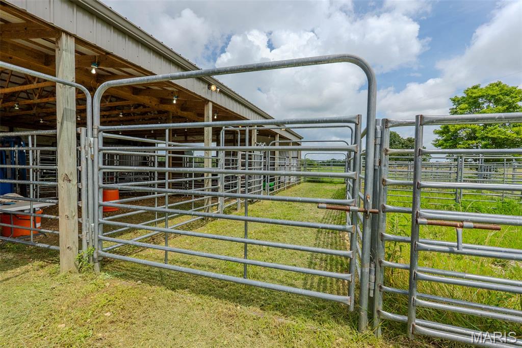 Photo 40 - Farm for sale – 20372  County Road 6380   Newburg, MO
