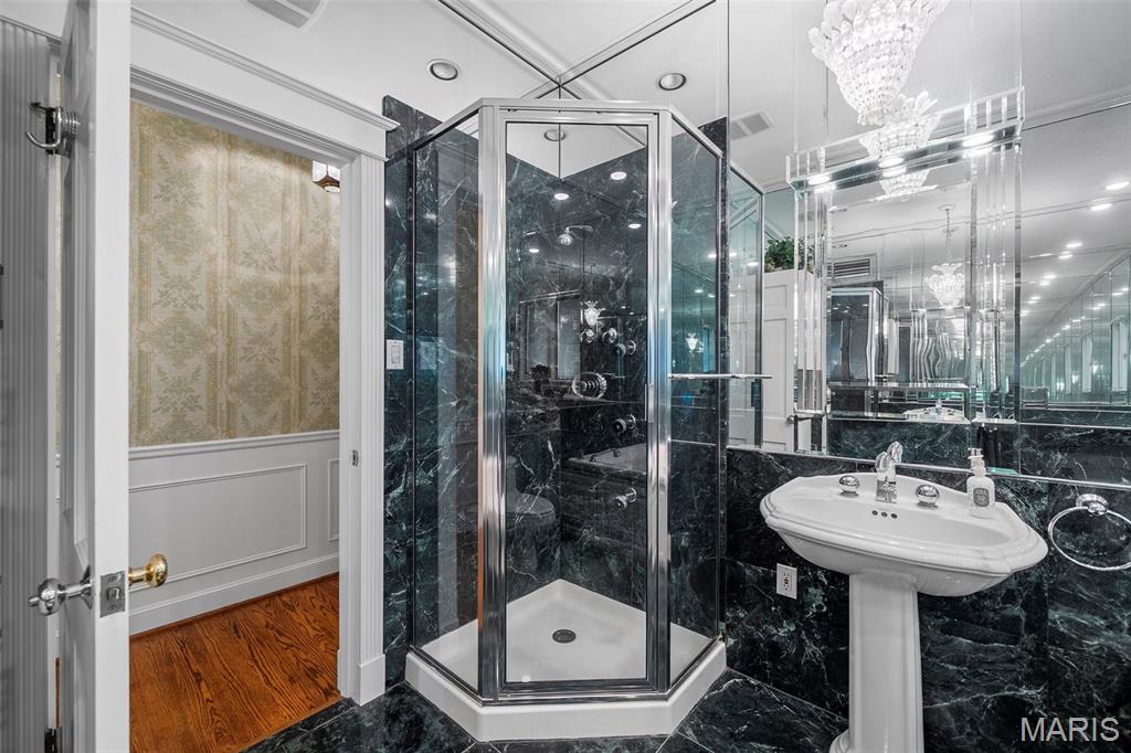 Photo 33 - Residential for sale – 26  Huntleigh Woods   Huntleigh, MO