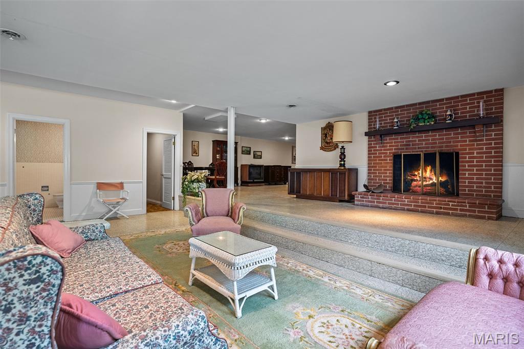 Photo 38 - Residential for sale – 26  Huntleigh Woods   Huntleigh, MO