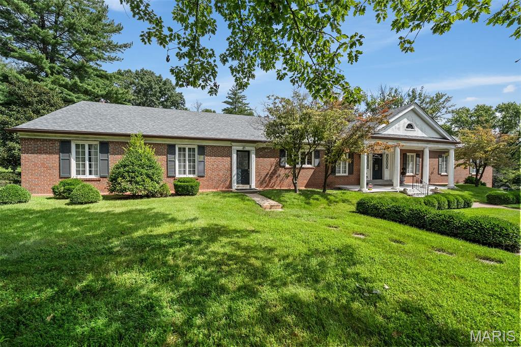 Photo 3 - Residential for sale – 26  Huntleigh Woods   Huntleigh, MO