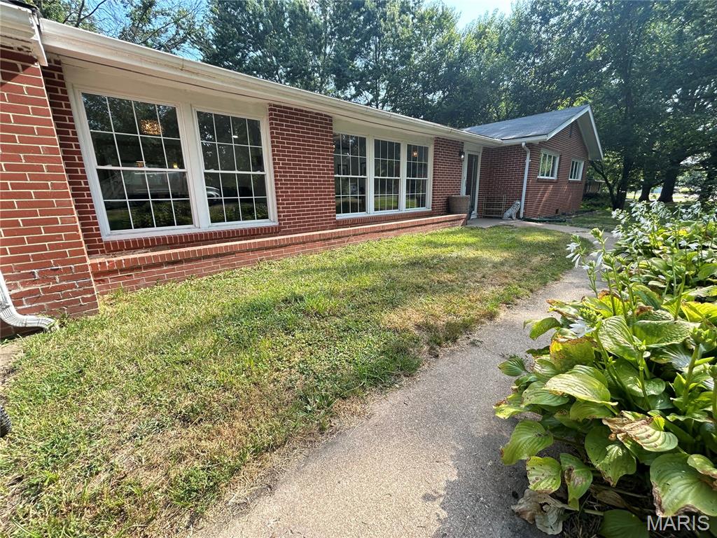 Photo 3 - Residential for sale – 515 W James Boulevard  St James, MO
