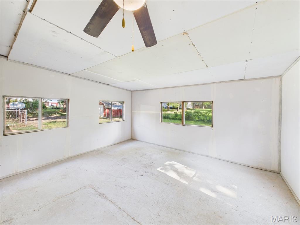 Photo 14 - Residential for sale – 515 W James Boulevard  St James, MO
