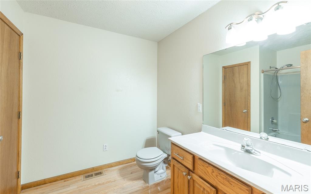 Photo 12 - Residential for sale – 10003  County Road 8130   Rolla, MO