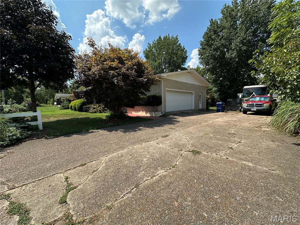 Photo 8 - Residential for sale – 1403 S Henderson Street  Salem, MO