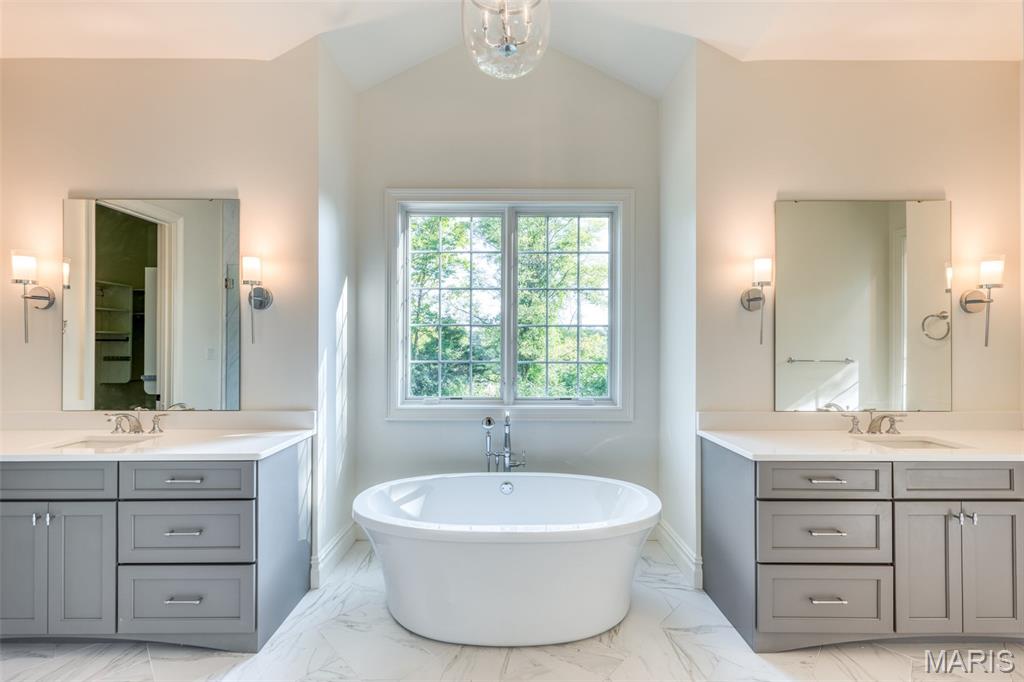 Photo 23 - Residential for sale – TBB  Ballas Ridge- Nottingham II   Des Peres, MO