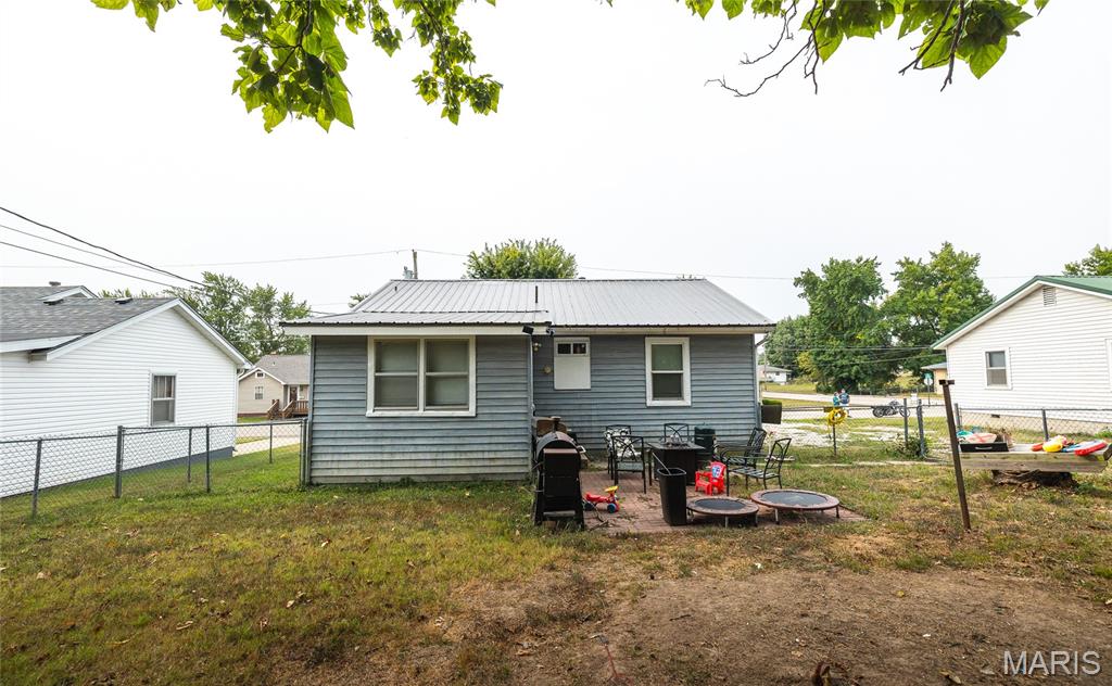 Photo 15 - Residential for sale – 304 W Hunt Street  Salem, MO