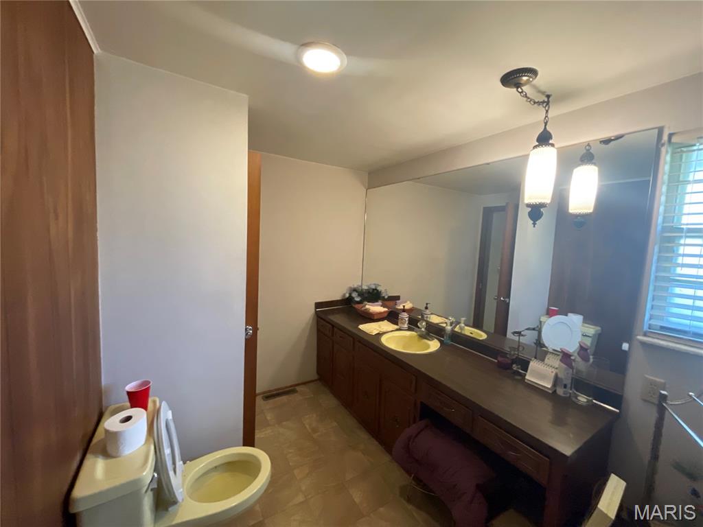 Photo 23 - Residential for sale – 800 S Henderson Street  Salem, MO