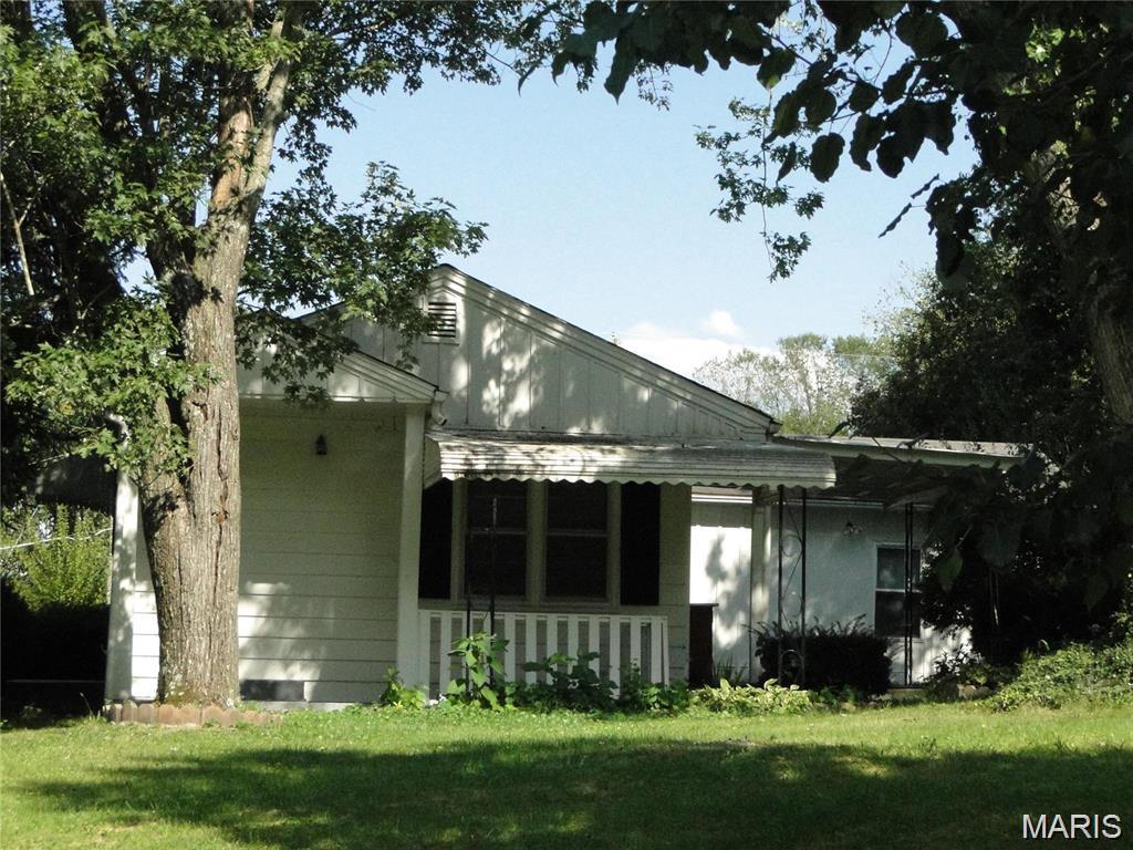 Photo 3 - Residential for sale – 503 E 10th Street  Salem, MO
