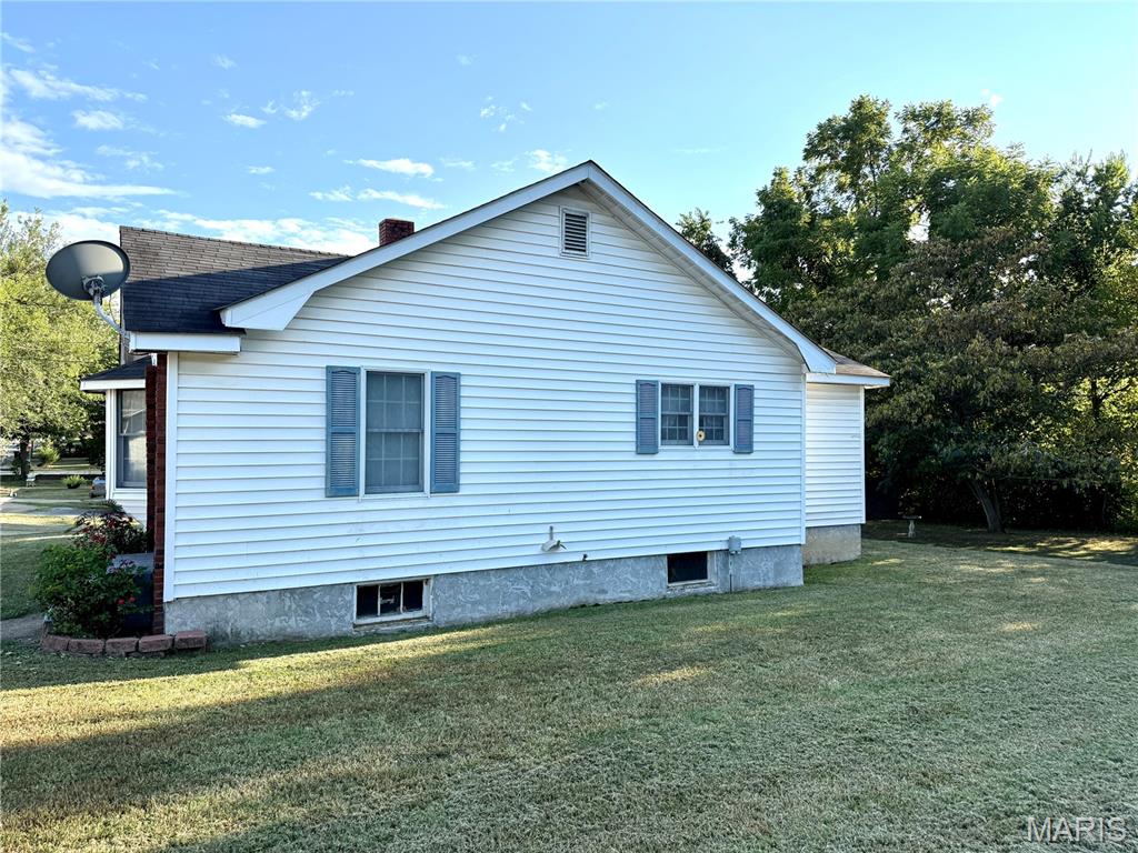 Photo 3 - Residential for sale – 201 S Warfel Street  Salem, MO