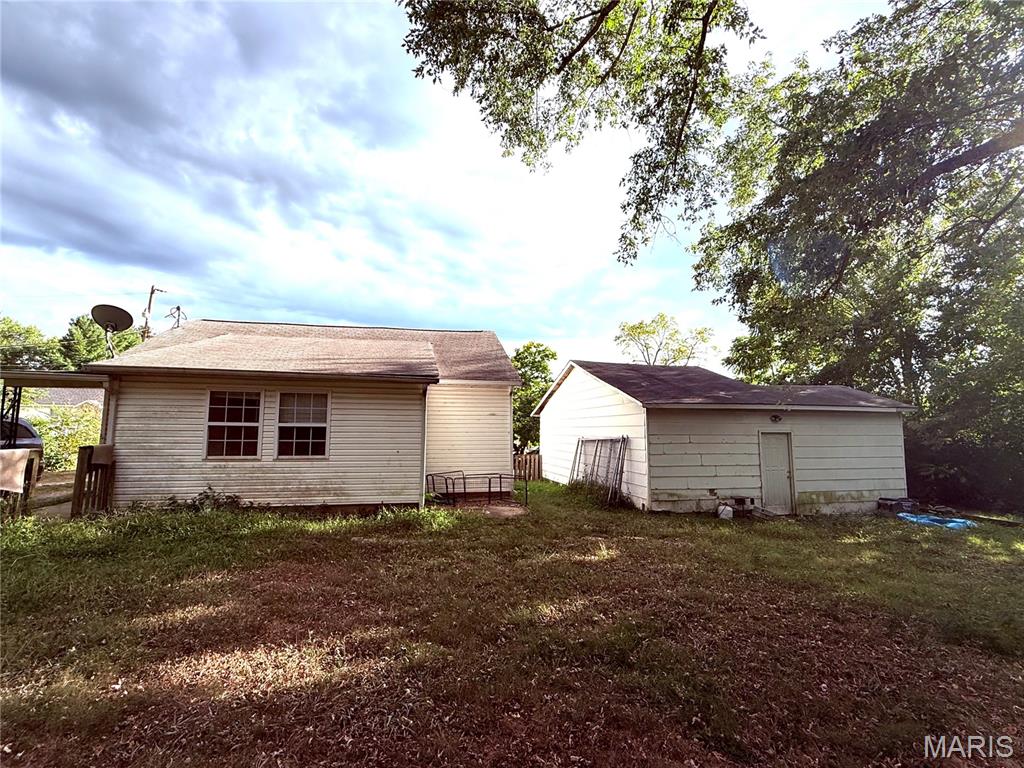 Photo 16 - Residential for sale – 608 E Gibbs Street  Salem, MO