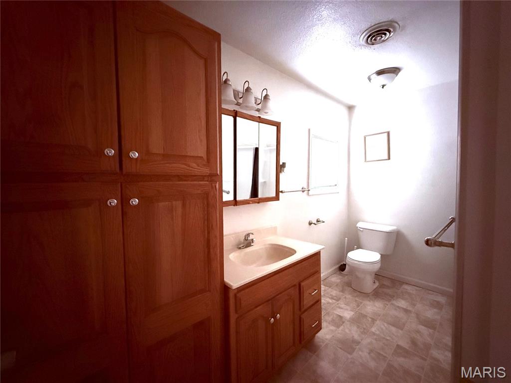 Photo 11 - Residential for sale – 608 E Gibbs Street  Salem, MO
