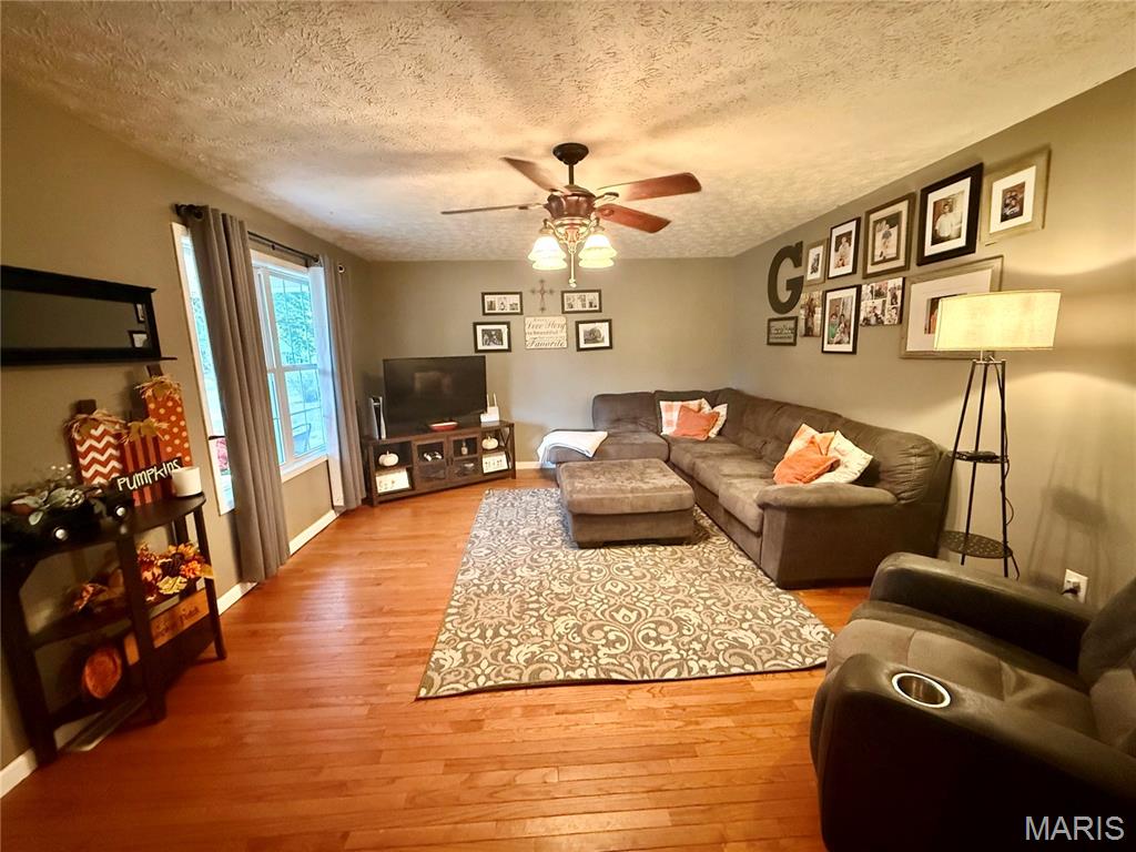 Photo 4 - Residential for sale – 29  Saint Ann Avenue  St James, MO