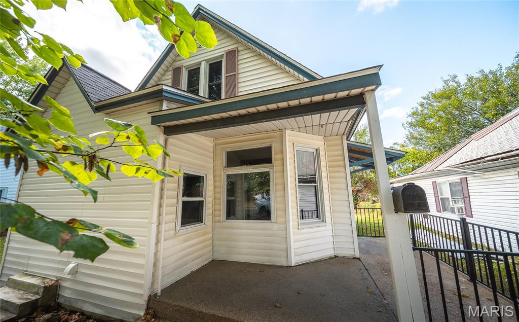 Photo 2 - Residential for sale – 127 W James Boulevard  St James, MO