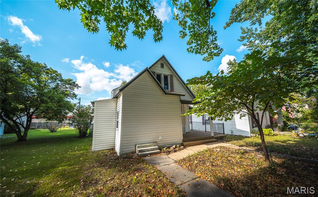 Photo 3 - Residential for sale – 127 W James Boulevard  St James, MO